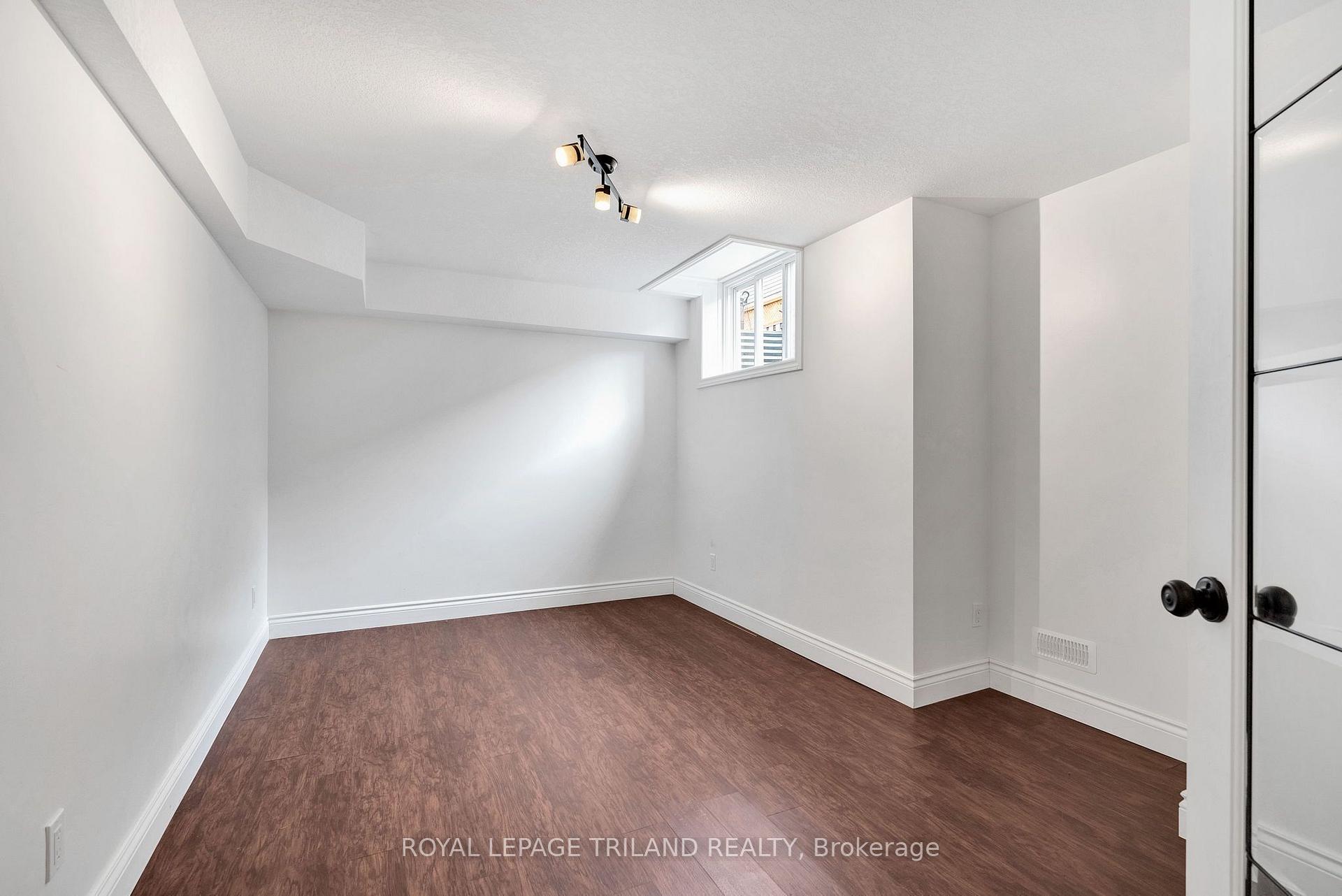 Photo 37 of 1018 Loft Court, London, North S — HOMEH
