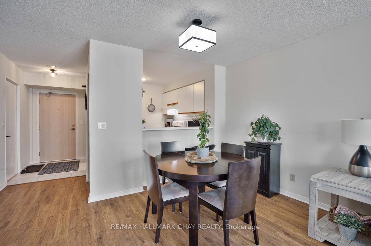 Photo 9 of Unit 1104, 150 Dunlop Street E, Barrie, City Centre — HOMEH