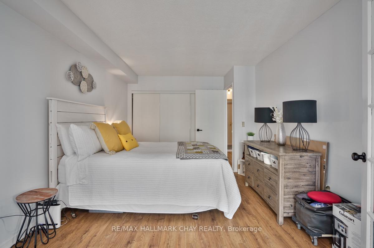 Photo 14 of Unit 1104, 150 Dunlop Street E, Barrie, City Centre — HOMEH