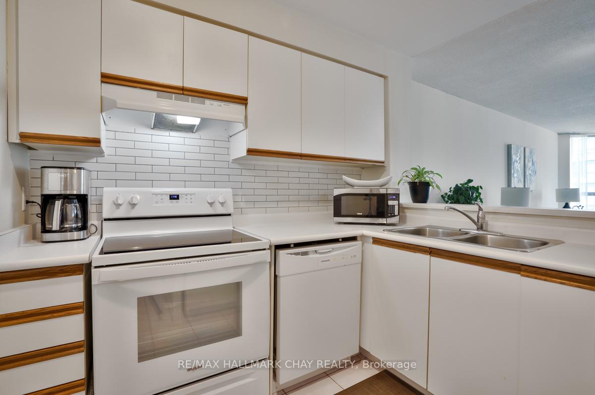 Photo 17 of Unit 1104, 150 Dunlop Street E, Barrie, City Centre — HOMEH