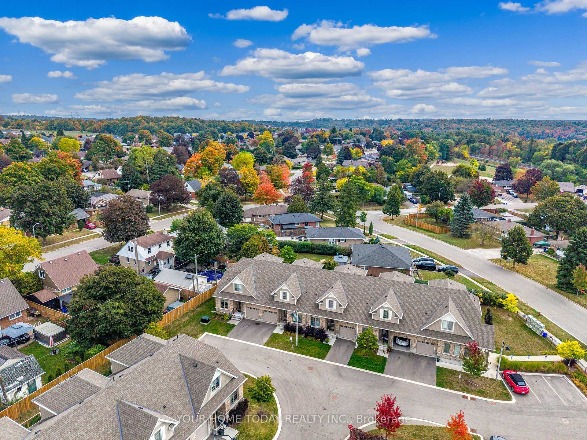 Photo 4 of 25 Braida Lane, Halton Hills, Acton — HOMEH