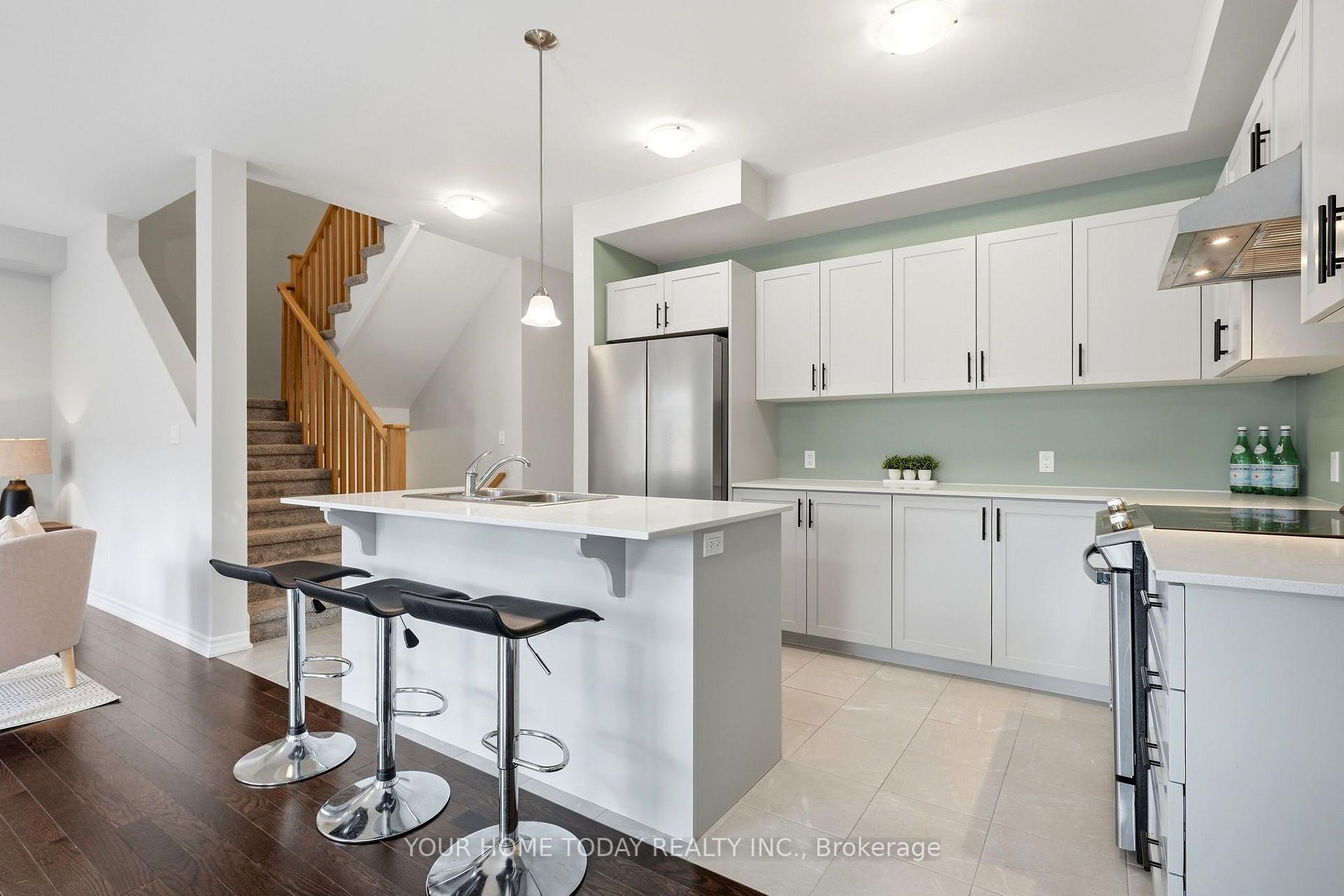 Photo 7 of 25 Braida Lane, Halton Hills, Acton — HOMEH