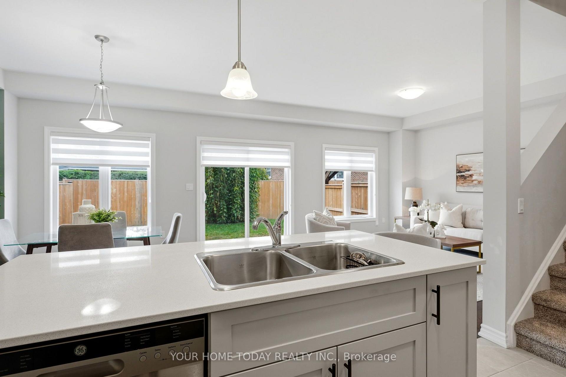 Photo 9 of 25 Braida Lane, Halton Hills, Acton — HOMEH