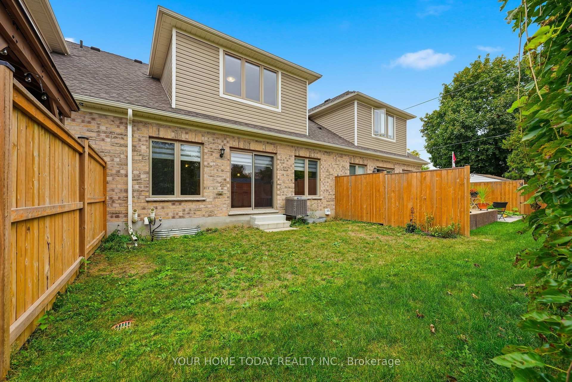 Photo 31 of 25 Braida Lane, Halton Hills, Acton — HOMEH