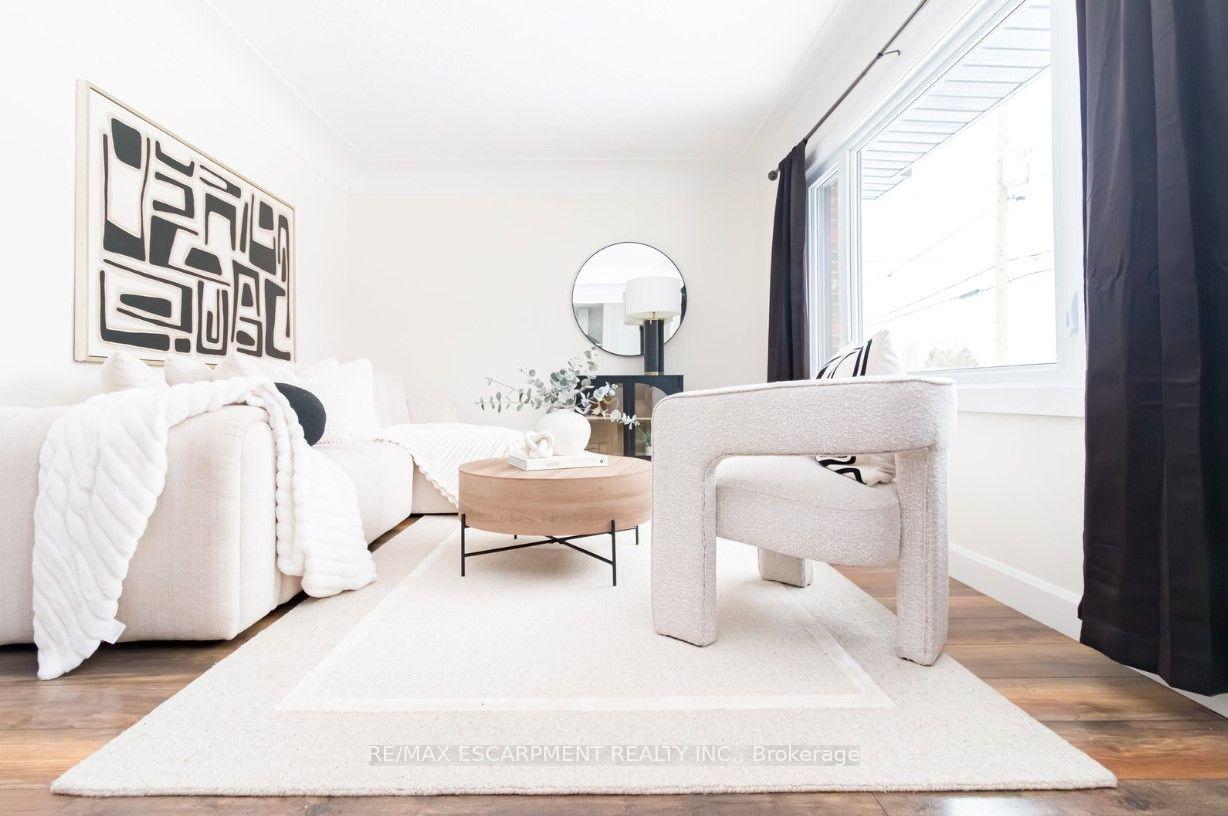 Photo 3 of Unit Upper, 374 East 16th Street, Hamilton, Hill Park — HOMEH