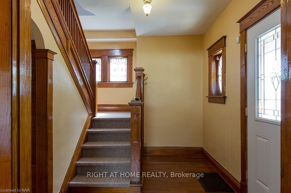 Photo 2 of 5266 Heywood Avenue, Niagara Falls, Cherrywood — HOMEH