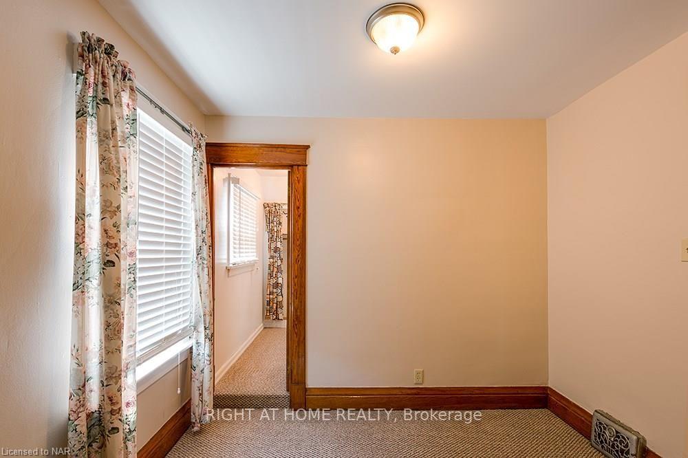 Photo 12 of 5266 Heywood Avenue, Niagara Falls, Cherrywood — HOMEH