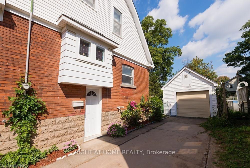 Photo 18 of 5266 Heywood Avenue, Niagara Falls, Cherrywood — HOMEH