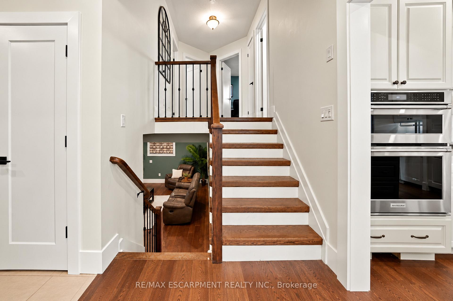 Photo 9 of 776 Acadia Drive, Hamilton, Rushdale — HOMEH