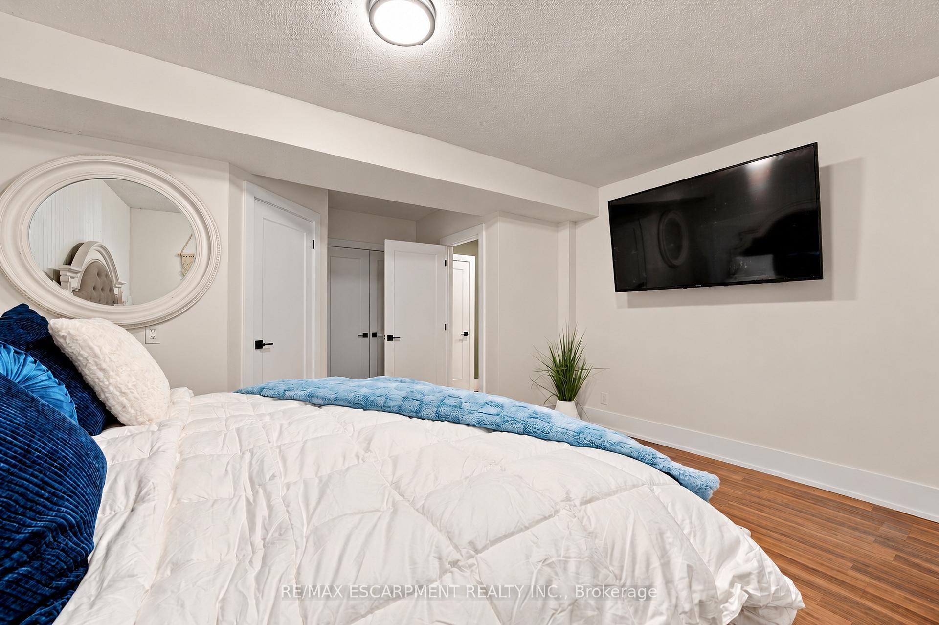 Photo 20 of 776 Acadia Drive, Hamilton, Rushdale — HOMEH