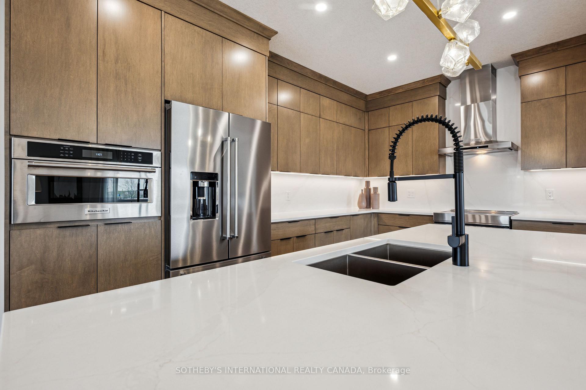 Photo 11 of 612 Anton Crescent, Kitchener, Rosenburg — HOMEH