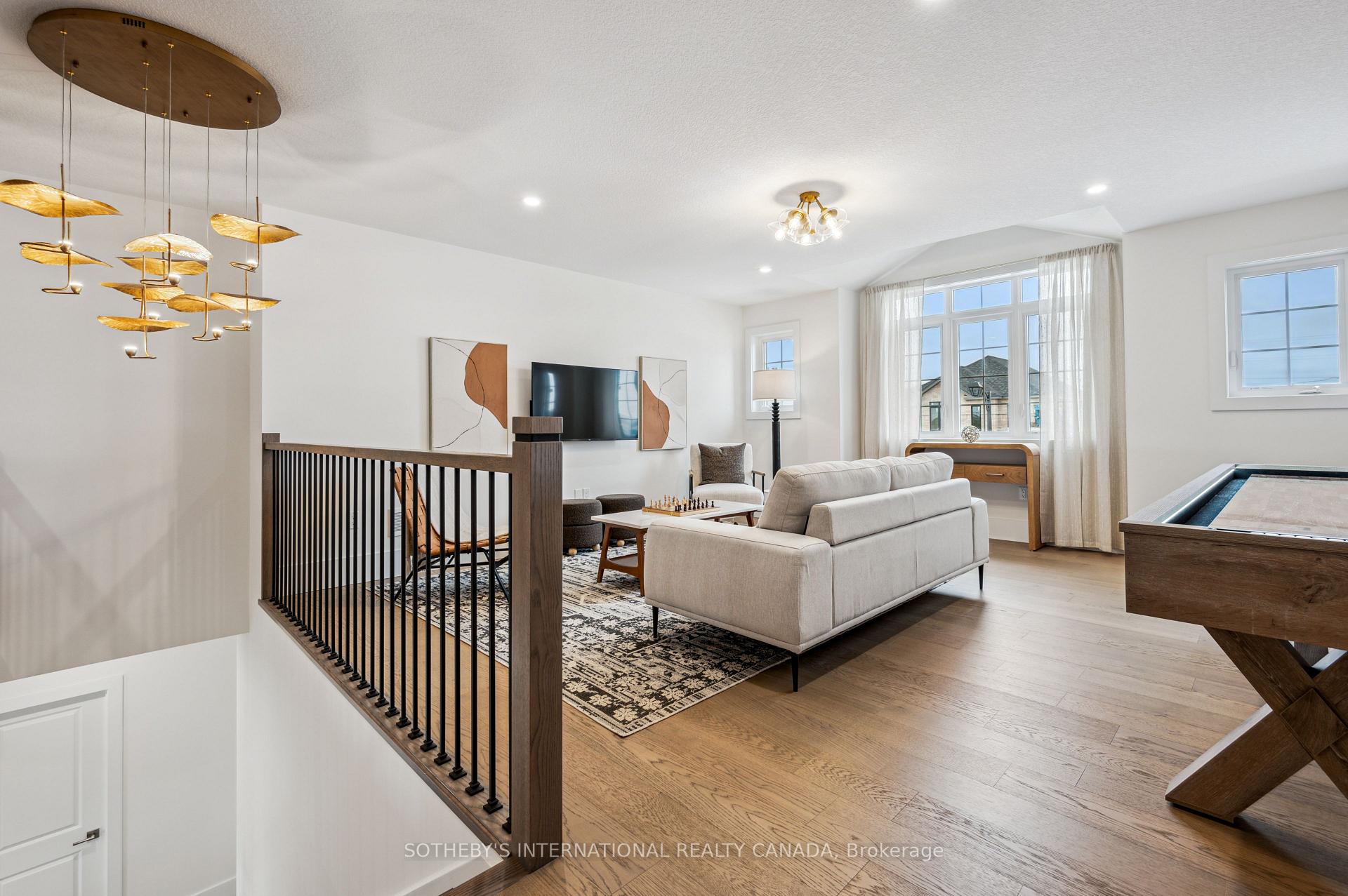 Photo 13 of 612 Anton Crescent, Kitchener, Rosenburg — HOMEH