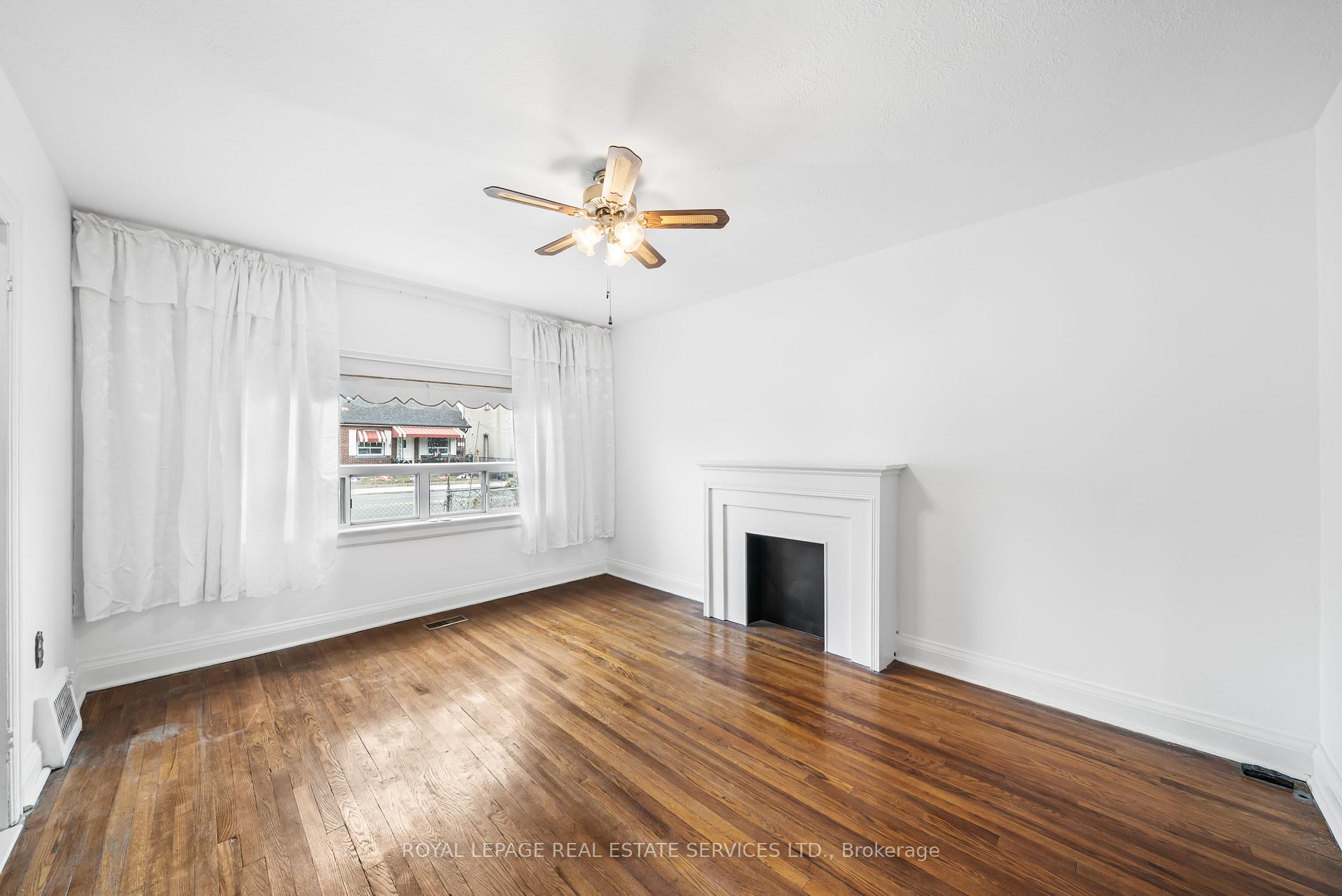 Photo 4 of 616 Old Weston Road, Toronto, Weston-Pellam Park — HOMEH