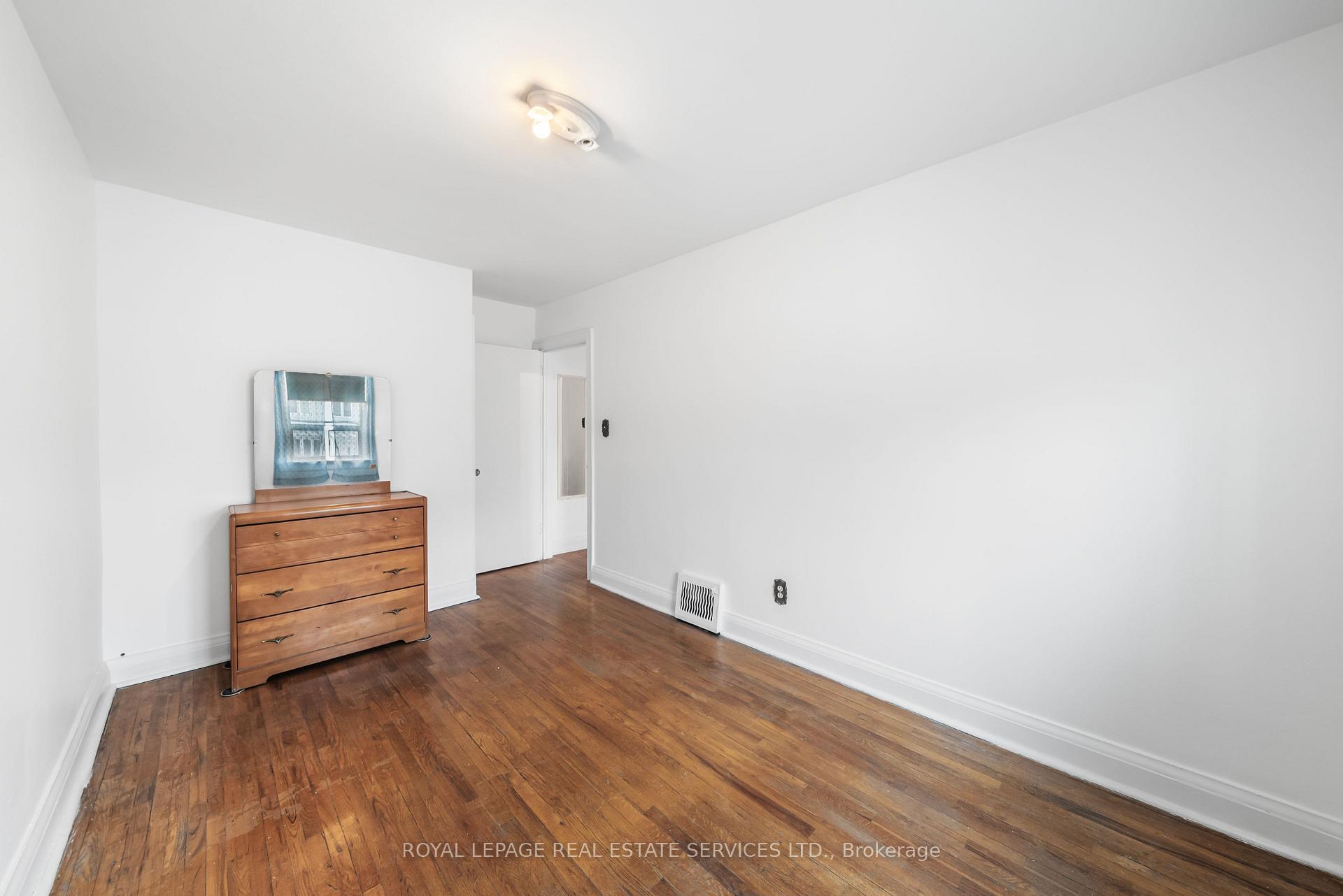 Photo 12 of 616 Old Weston Road, Toronto, Weston-Pellam Park — HOMEH