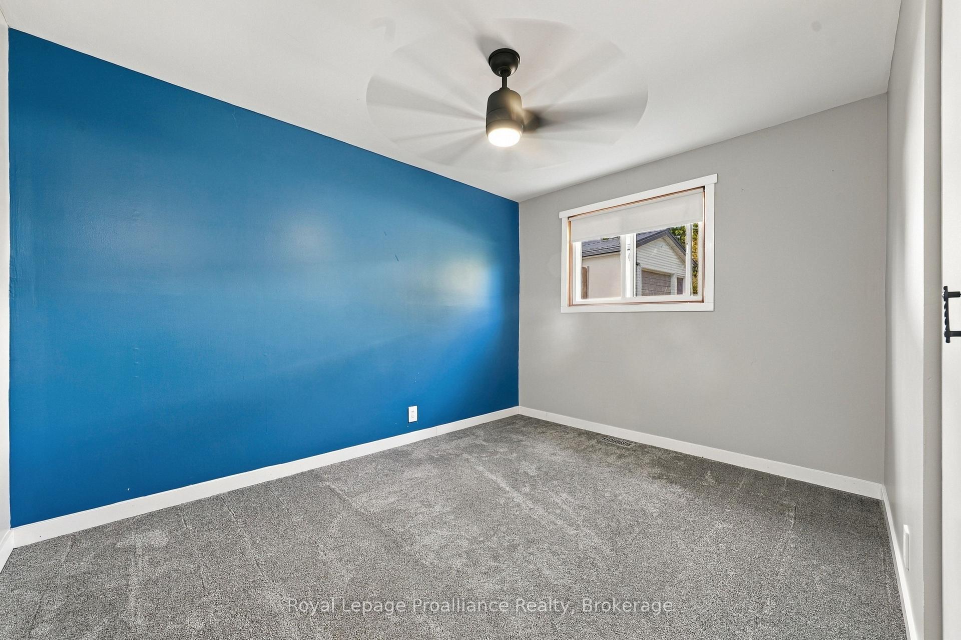Photo 15 of 619 Ashley Street, Belleville, Belleville Ward — HOMEH