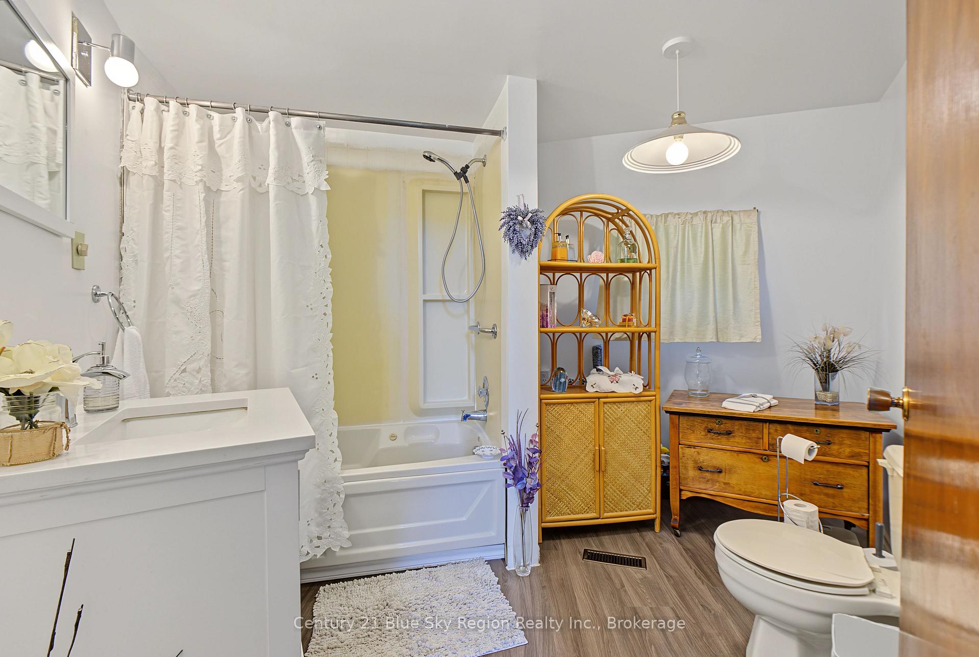 Photo 30 of 861 Pinecreek Road S, Callander — HOMEH
