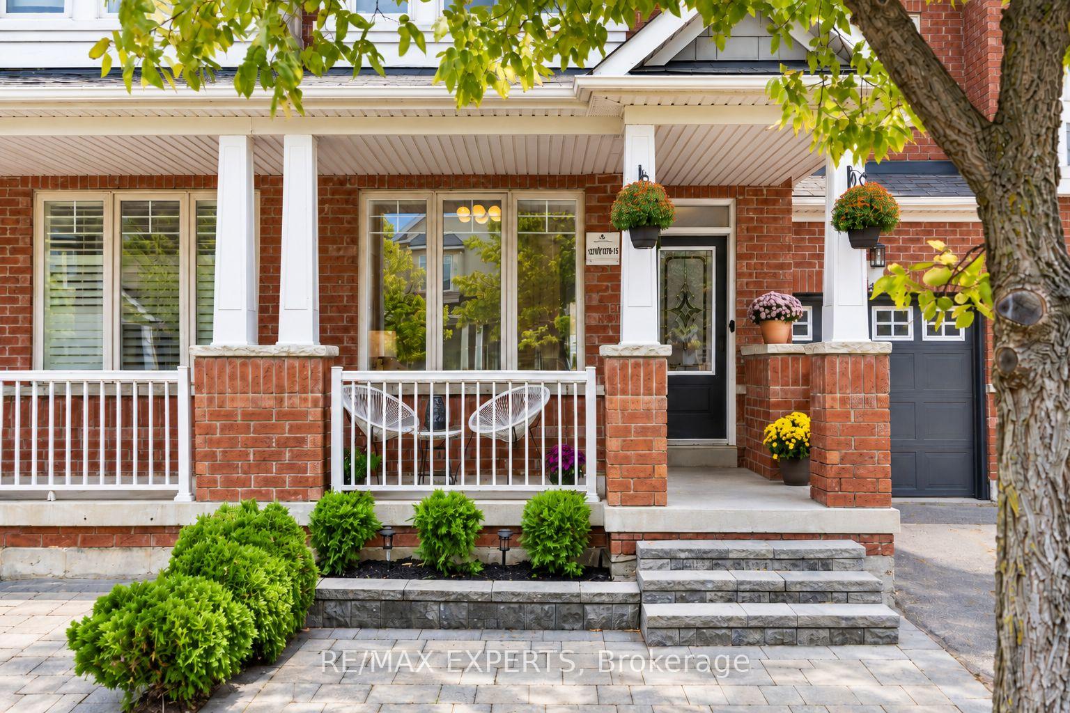 Photo 3 of 40 Pitney Avenue, Richmond Hill, Jefferson — HOMEH