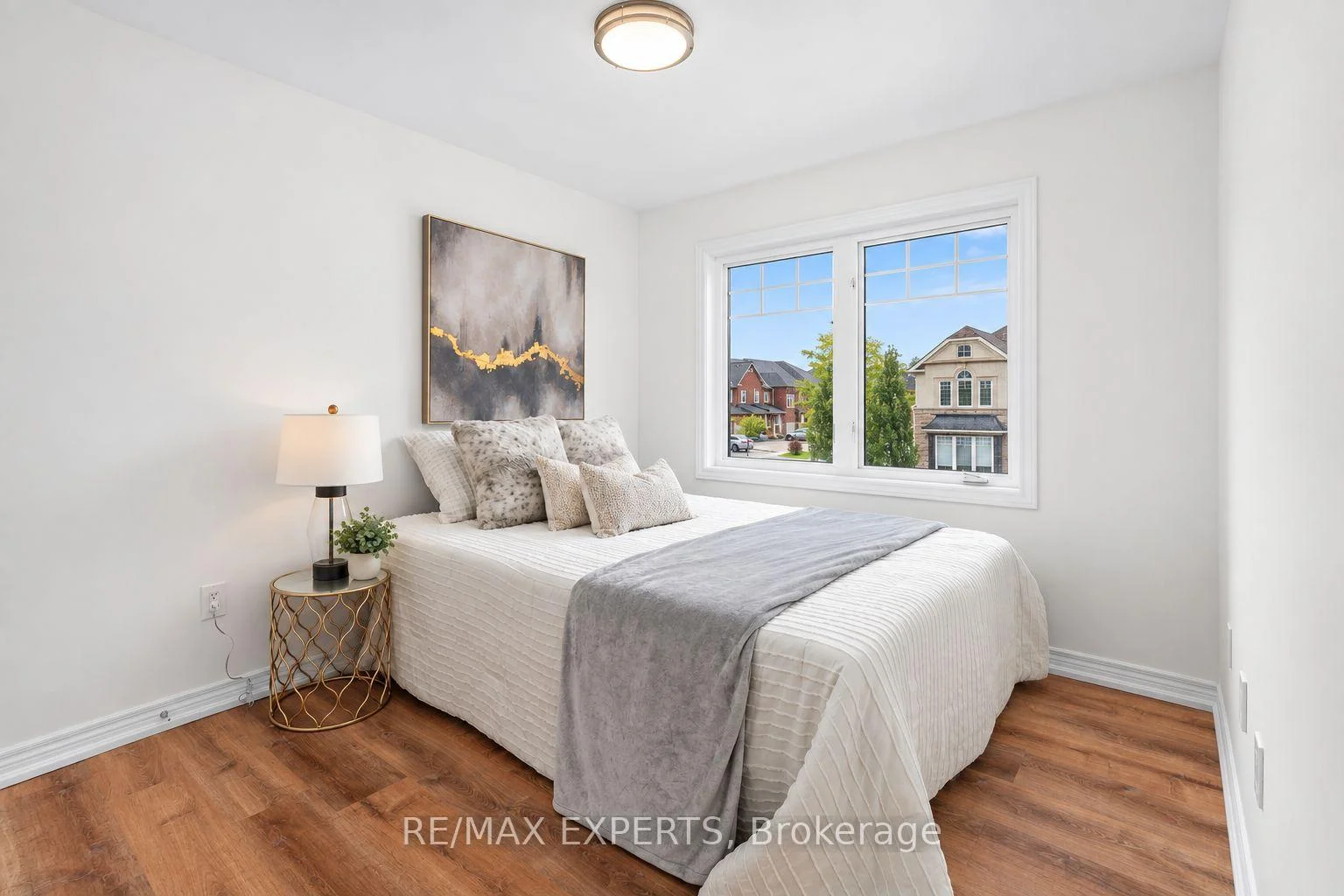 Photo 28 of 40 Pitney Avenue, Richmond Hill, Jefferson — HOMEH