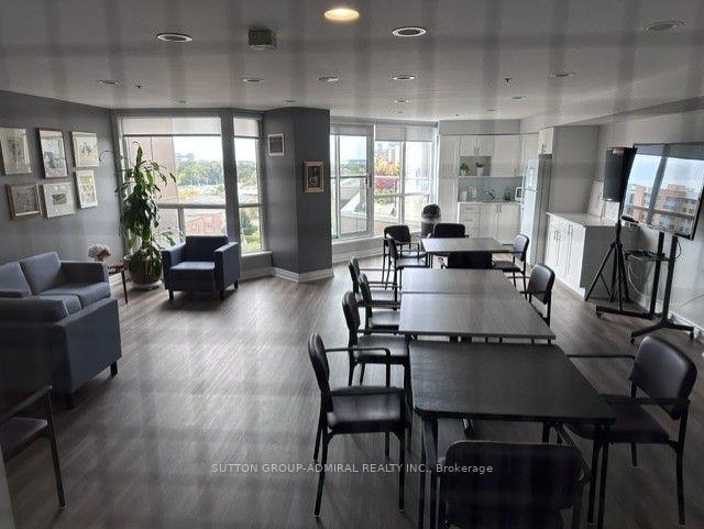 Photo 11 of Unit 809, 2 Neptune Drive, Toronto, Englemount-Lawrence — HOMEH