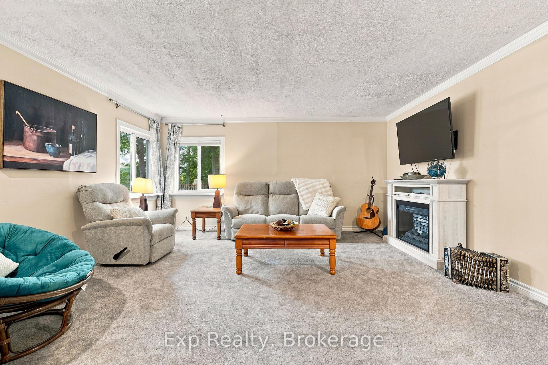 Photo 12 of 587 Scuttlehole Road, Belleville, Thurlow Ward — HOMEH