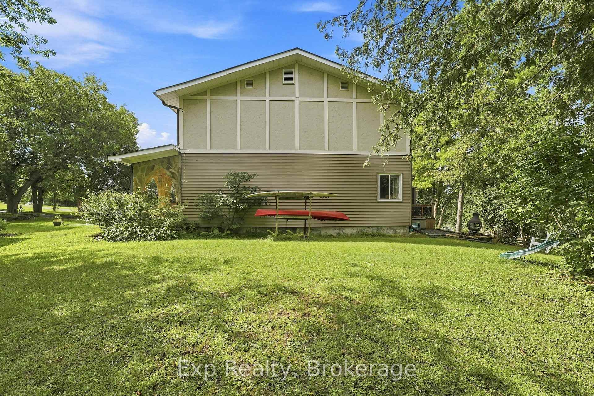 Photo 33 of 587 Scuttlehole Road, Belleville, Thurlow Ward — HOMEH