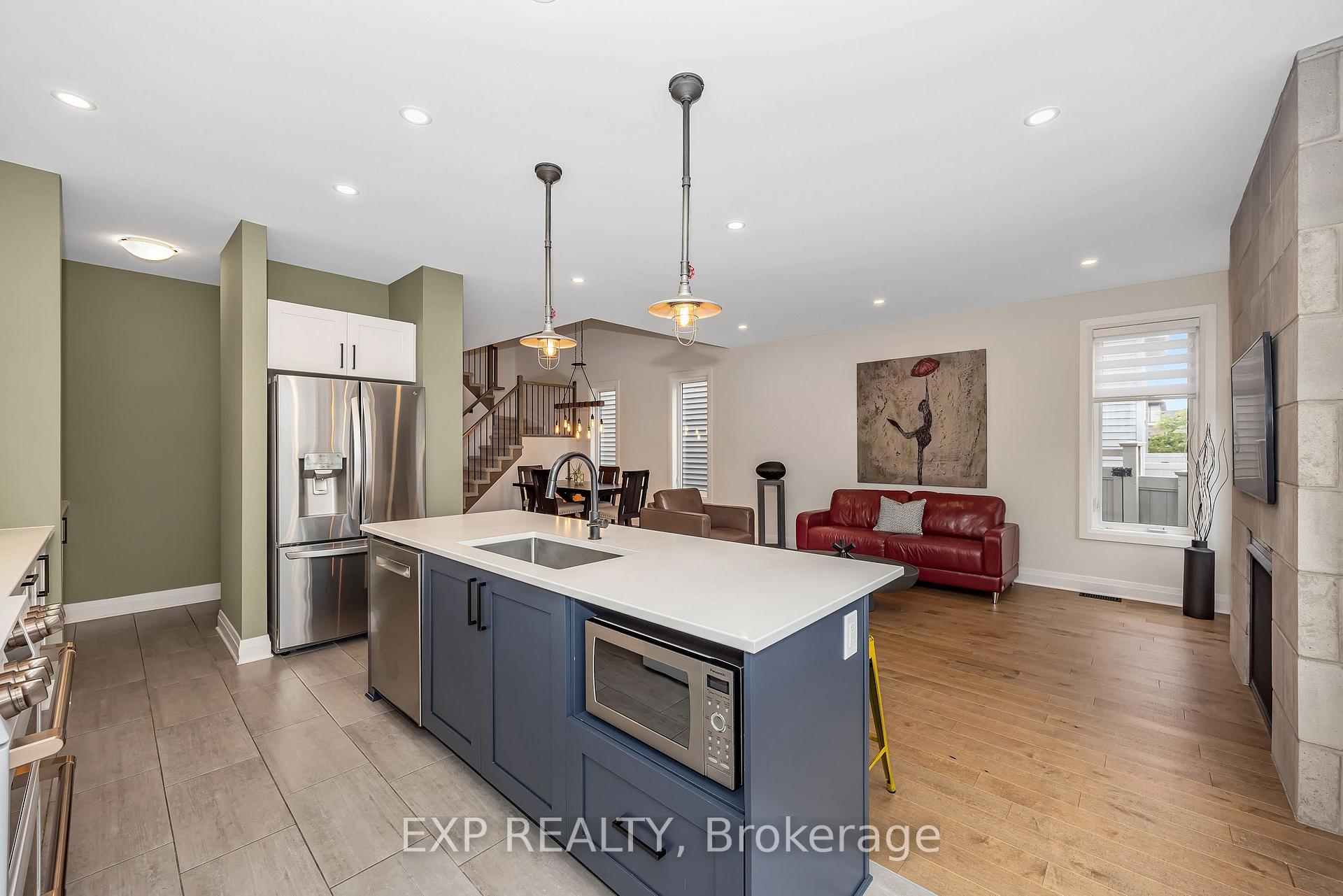 Photo 8 of 280 Big Dipper Street, Ottawa, Riverside South/Gloucester Glen — HOMEH