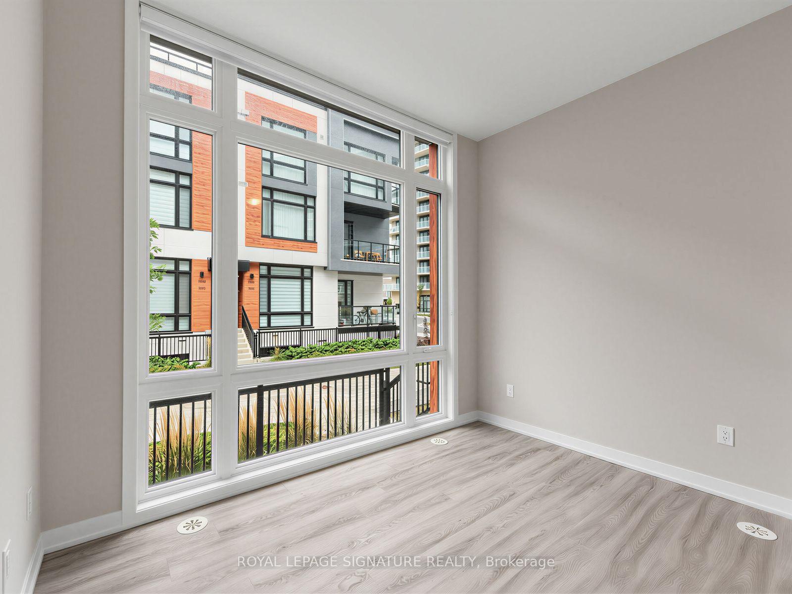 Photo 9 of Unit 1014, 14 David Eyer Road, Richmond Hill, Rural Richmond Hill — HOMEH