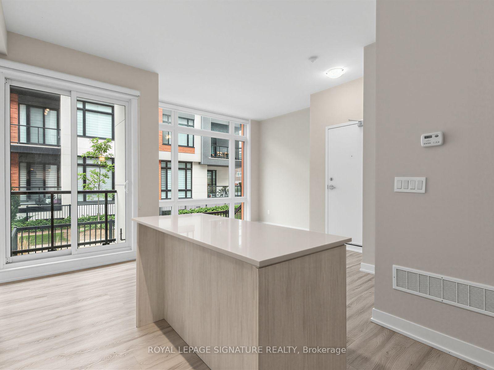 Photo 18 of Unit 1014, 14 David Eyer Road, Richmond Hill, Rural Richmond Hill — HOMEH