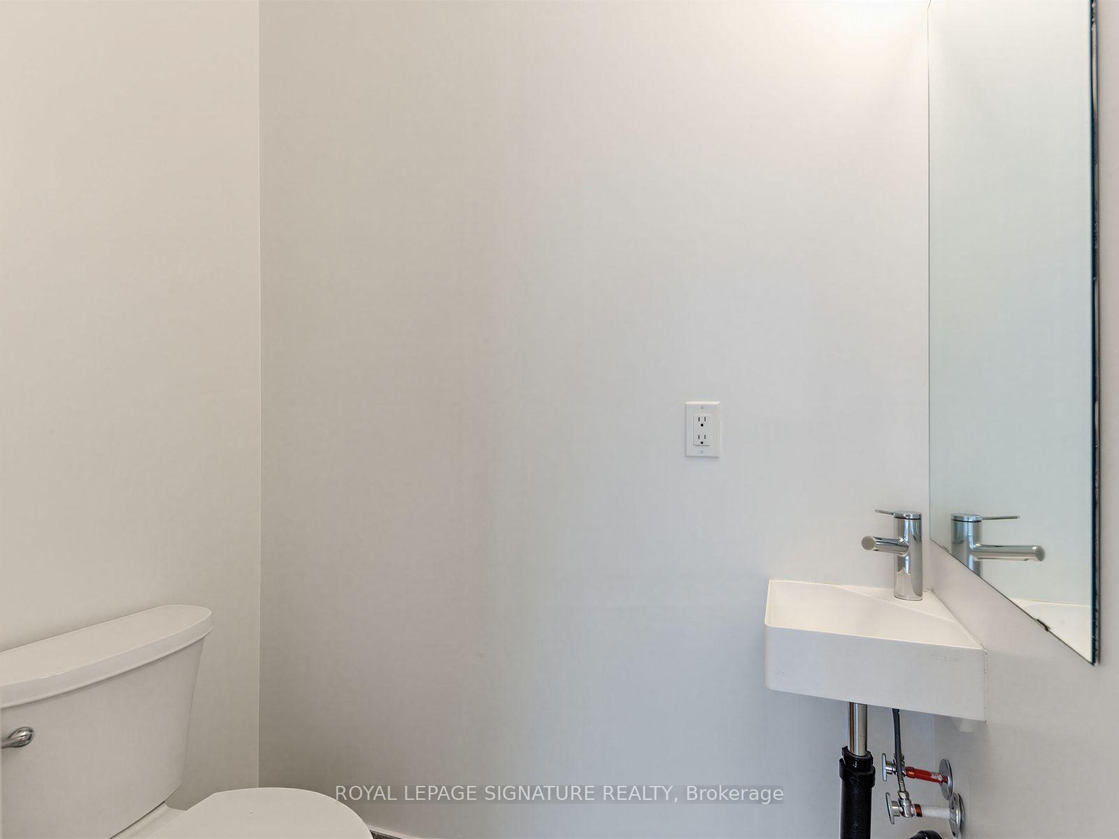 Photo 20 of Unit 1014, 14 David Eyer Road, Richmond Hill, Rural Richmond Hill — HOMEH