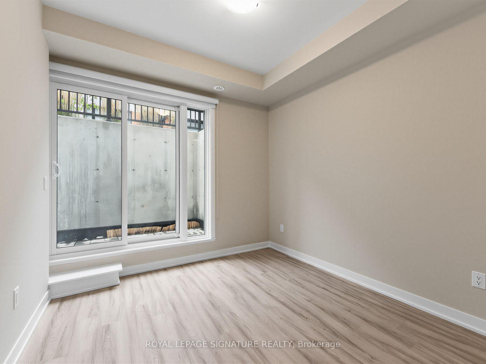 Photo 32 of Unit 1014, 14 David Eyer Road, Richmond Hill, Rural Richmond Hill — HOMEH