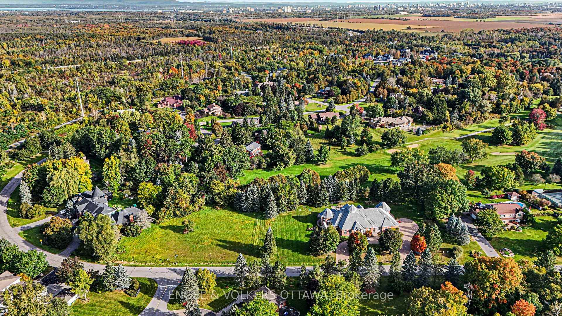 Photo 14 of 34 Cedarhill Drive, Ottawa, Cedar Hill/Orchard Estates — HOMEH