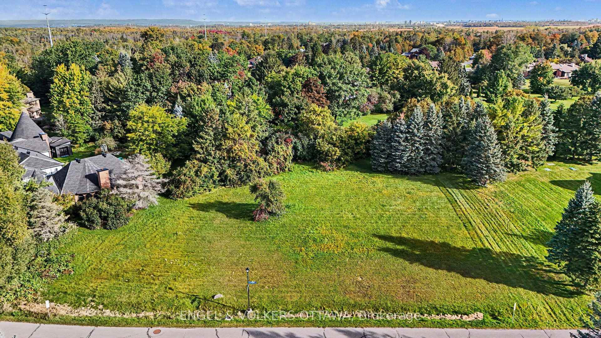 Photo 19 of 34 Cedarhill Drive, Ottawa, Cedar Hill/Orchard Estates — HOMEH