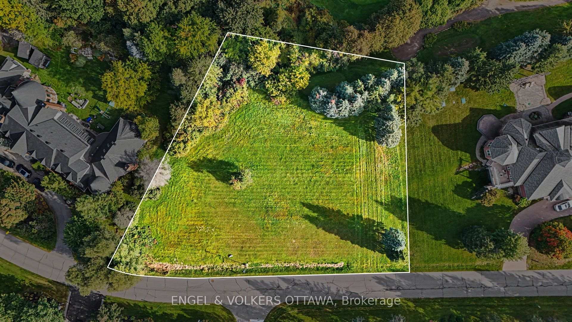 Photo 26 of 34 Cedarhill Drive, Ottawa, Cedar Hill/Orchard Estates — HOMEH