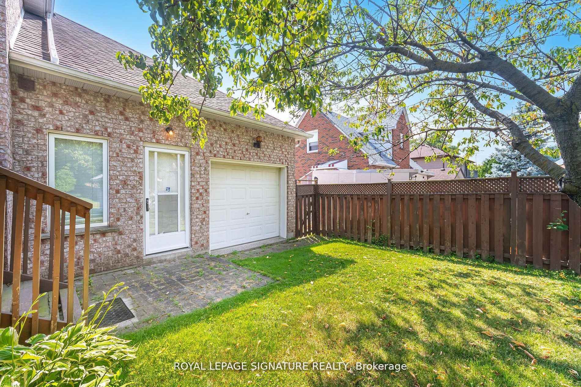 Photo 11 of 4097 Hickory Drive, Mississauga, Rathwood — HOMEH