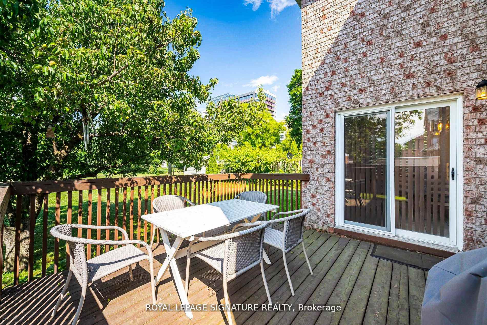 Photo 20 of 4097 Hickory Drive, Mississauga, Rathwood — HOMEH