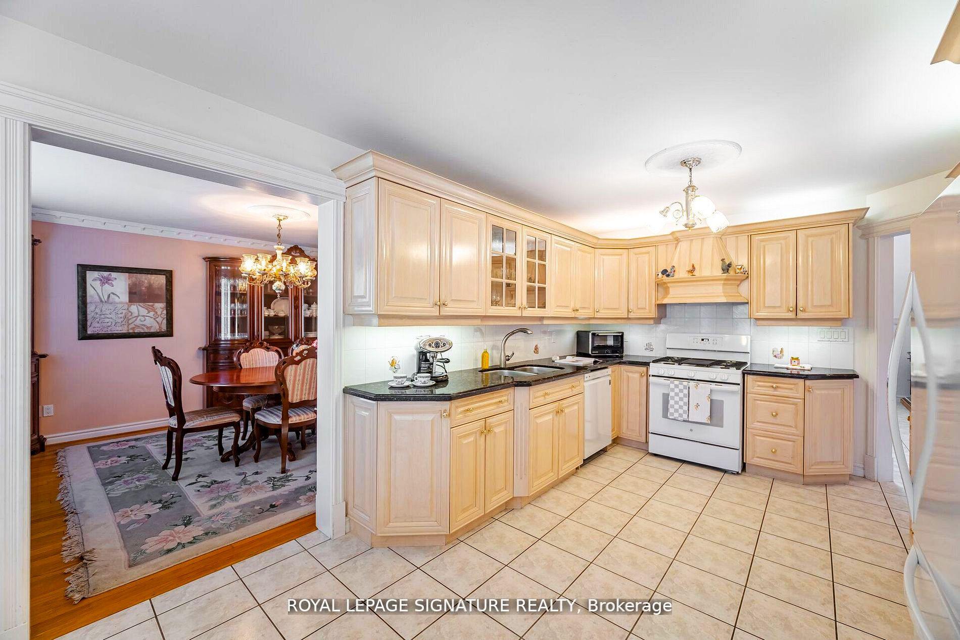 Photo 38 of 4097 Hickory Drive, Mississauga, Rathwood — HOMEH