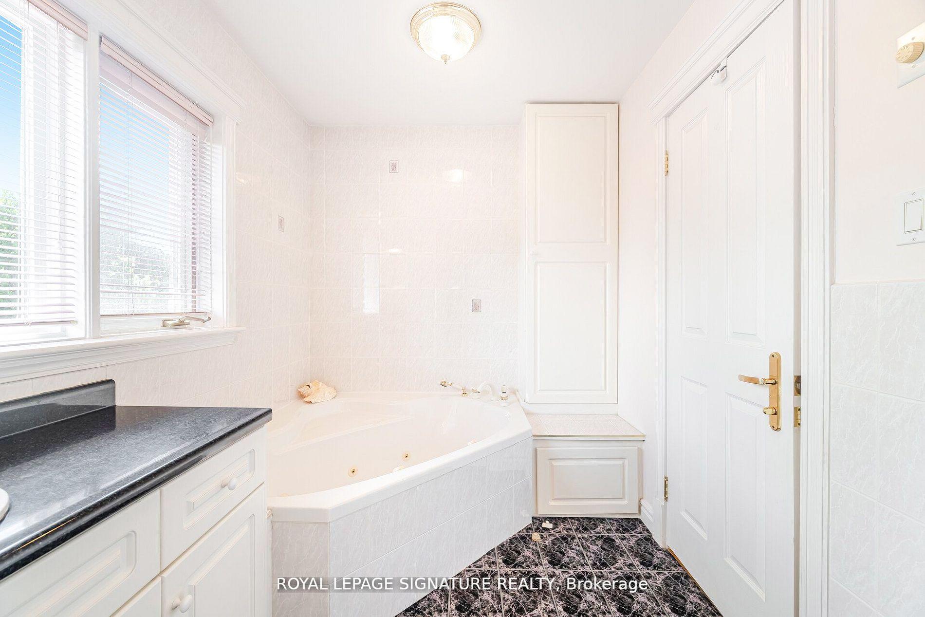 Photo 56 of 4097 Hickory Drive, Mississauga, Rathwood — HOMEH