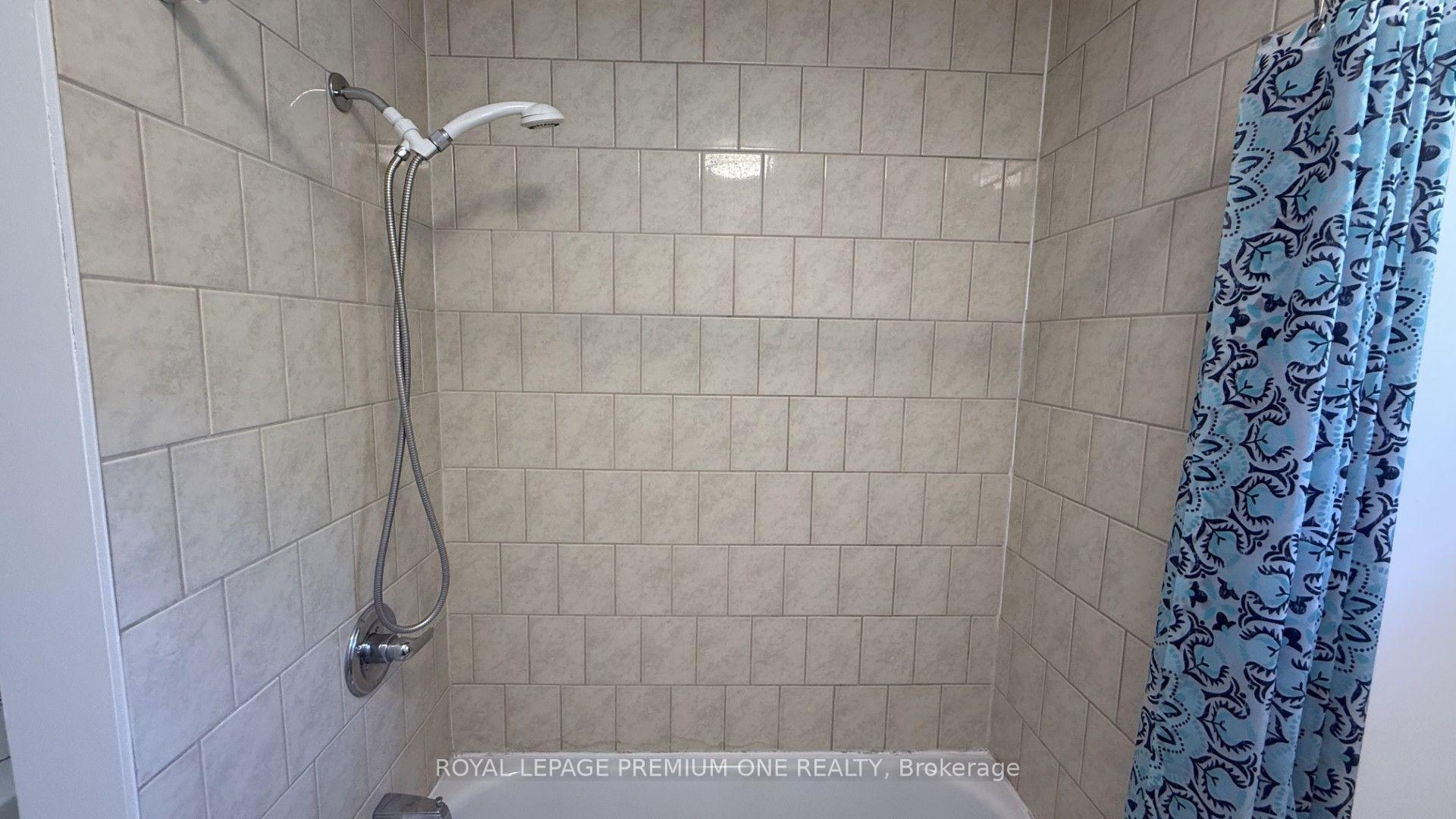 Photo 21 of Unit UNIT A, 512 Mosley Street, Wasaga Beach — HOMEH