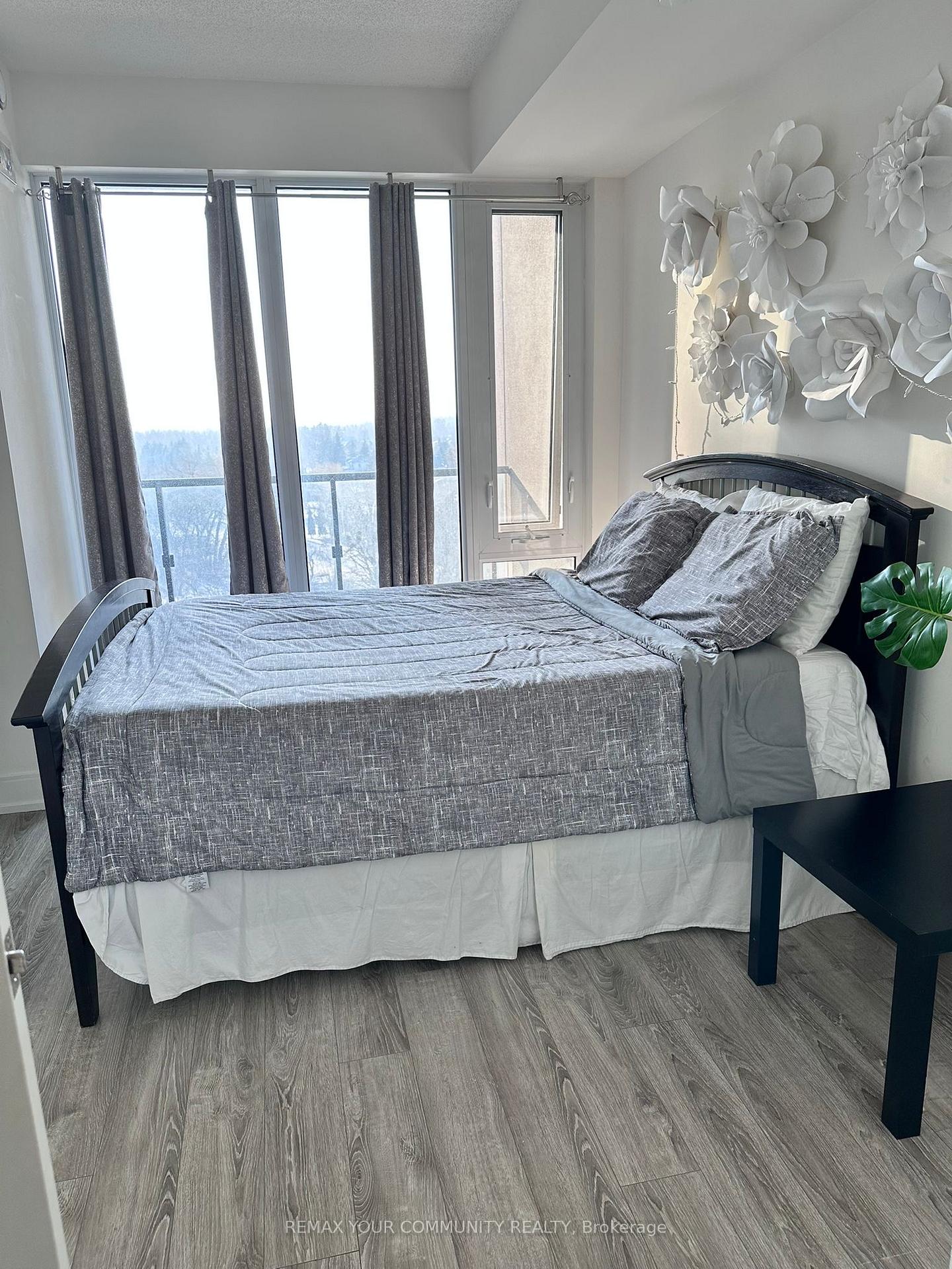 Photo 10 of Unit 807B, 9600 Yonge Street, Richmond Hill, North Richvale — HOMEH