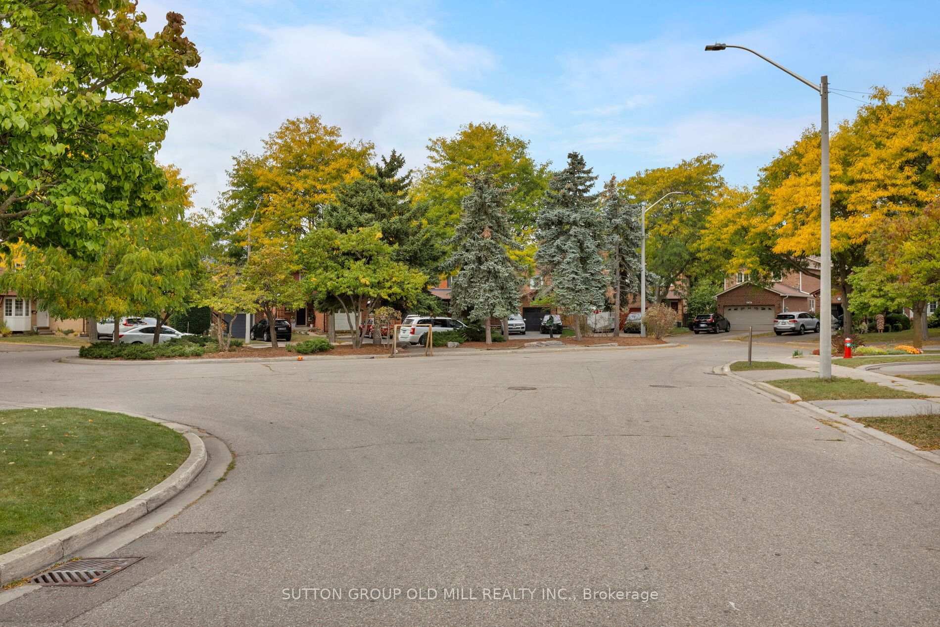Photo 15 of 6364 Plowmans Heath, Mississauga, Meadowvale — HOMEH