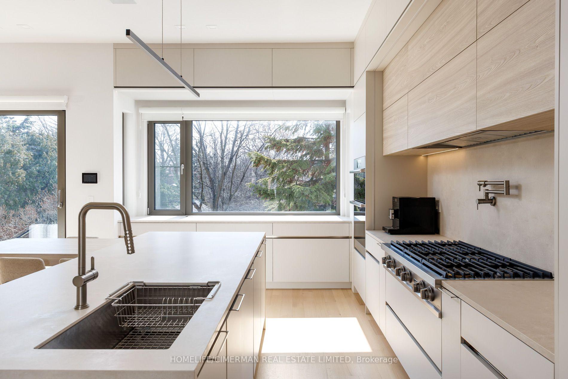 Photo 33 of 21 Farrell Avenue, North York, Willowdale West — HOMEH