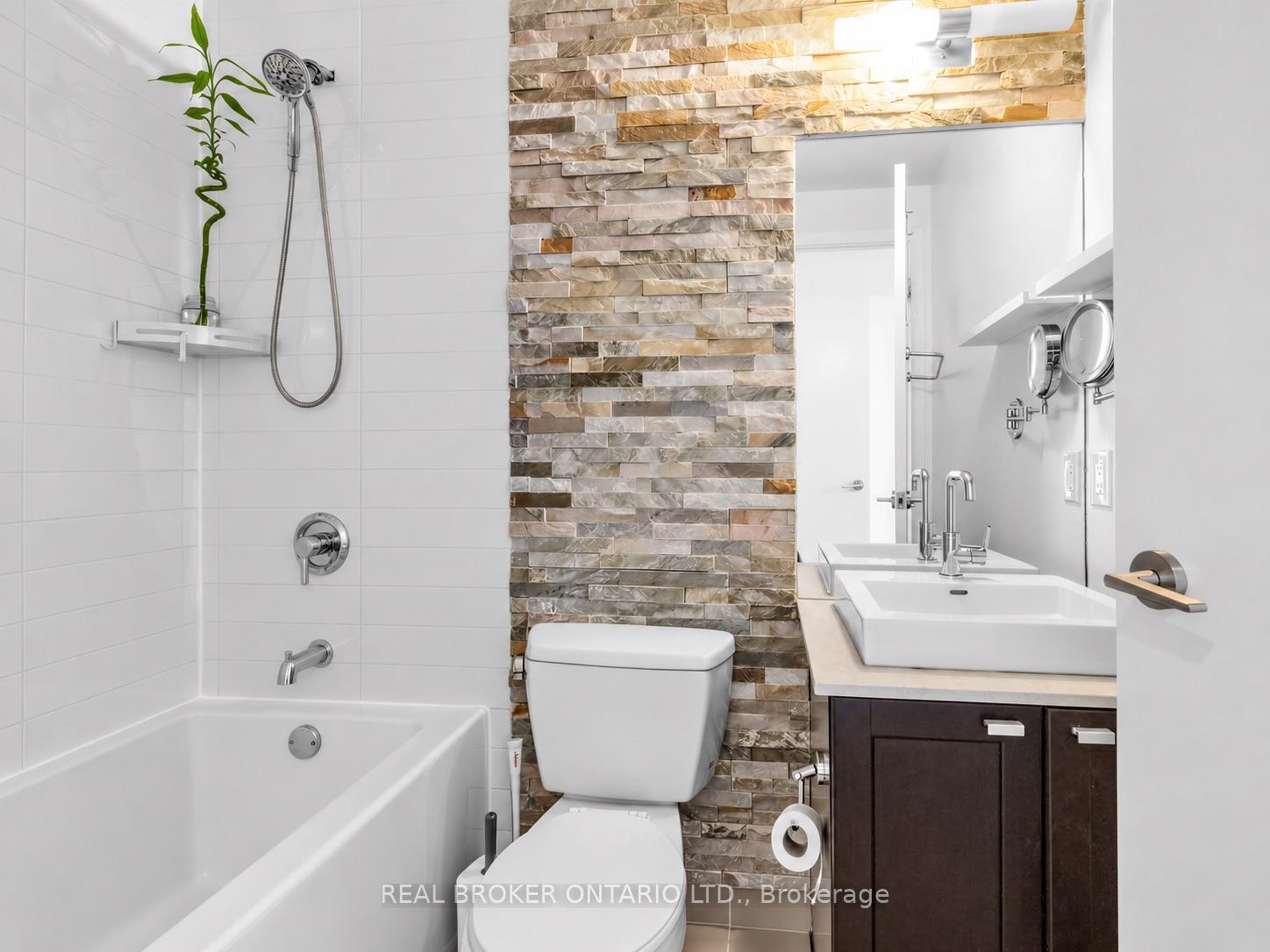 Photo 7 of Unit 1310, 105 The Queensway, Toronto, High Park-Swansea — HOMEH