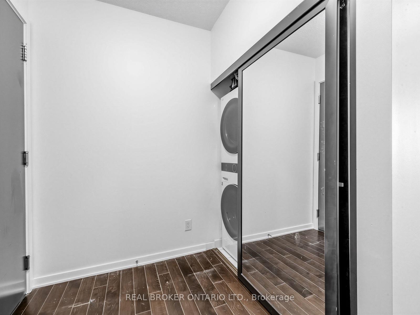 Photo 13 of Unit 1310, 105 The Queensway, Toronto, High Park-Swansea — HOMEH