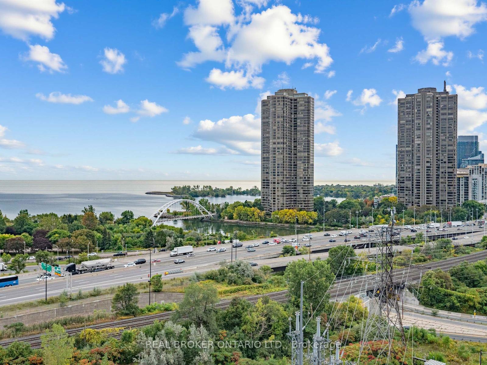 Photo 15 of Unit 1310, 105 The Queensway, Toronto, High Park-Swansea — HOMEH