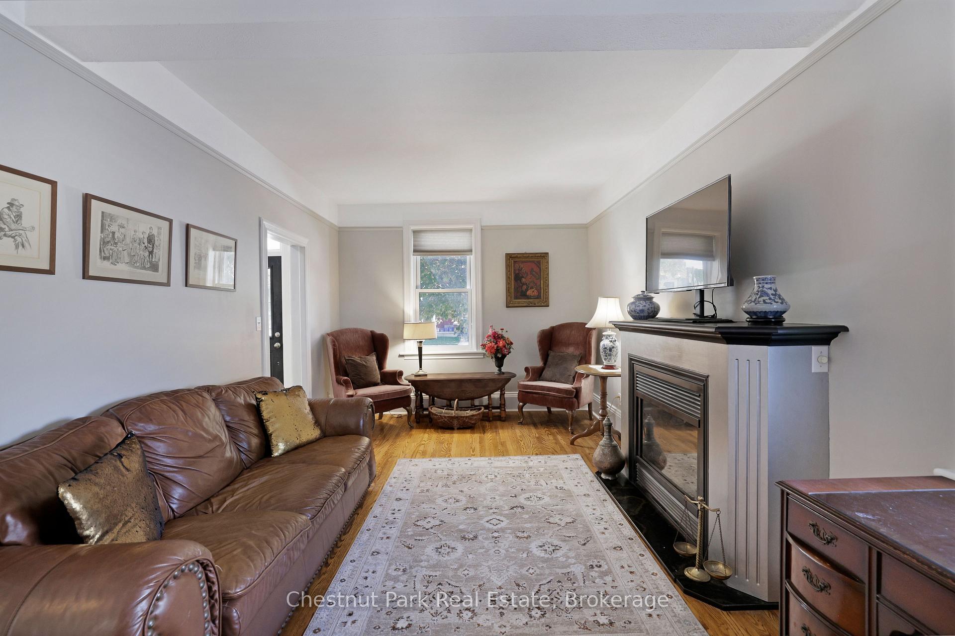 Photo 10 of 755 4th Avenue E, Owen Sound — HOMEH