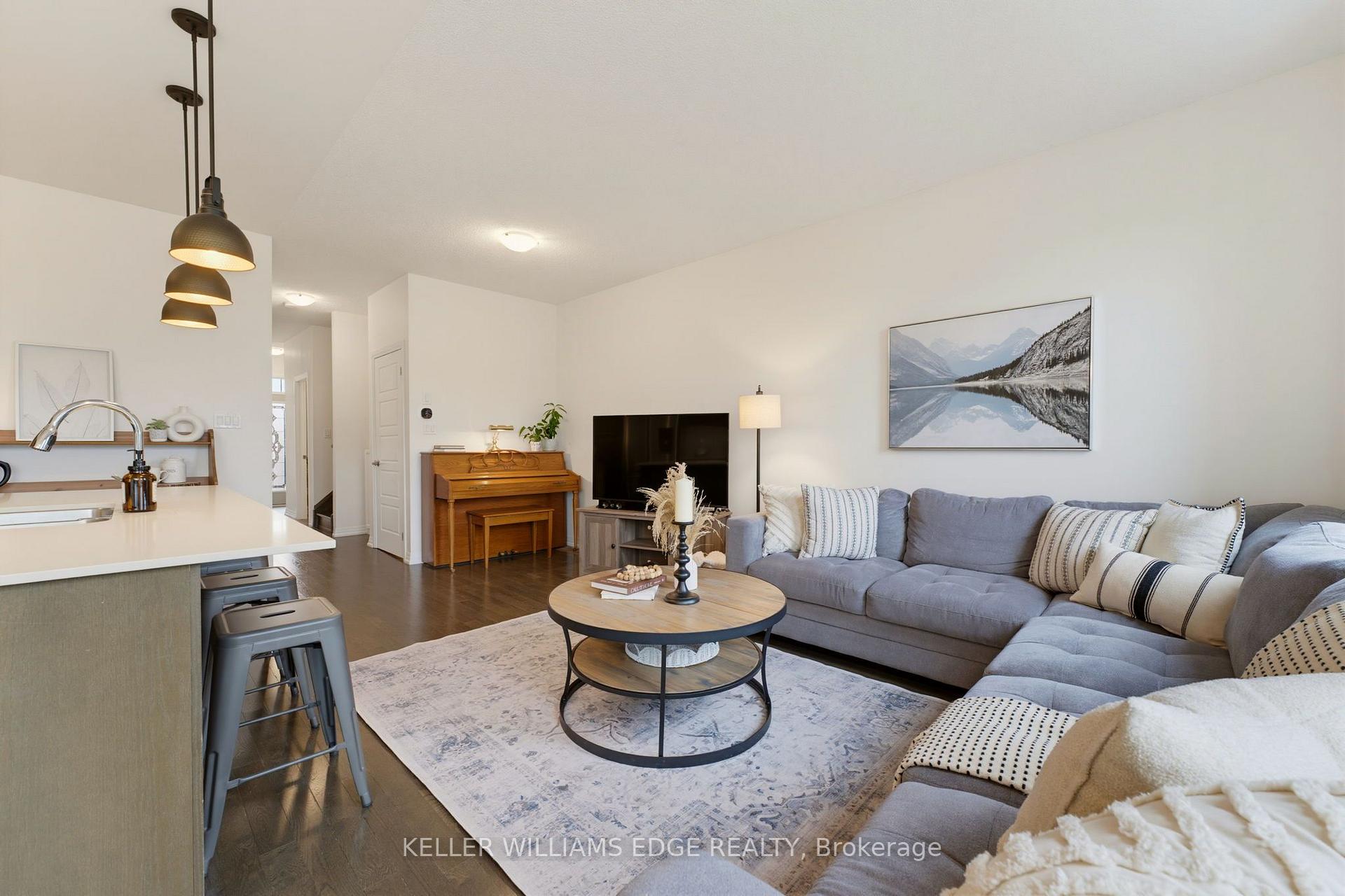 Photo 7 of 739 Banks Crescent, Milton, Willmott — HOMEH
