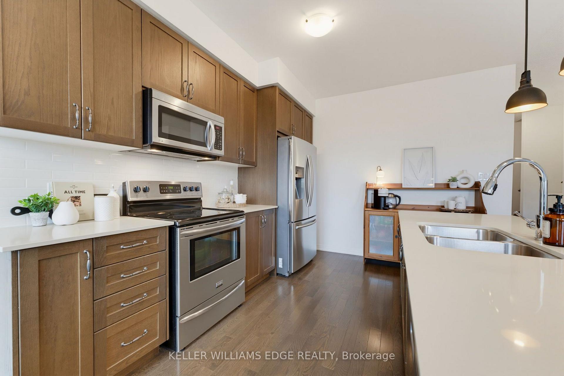 Photo 12 of 739 Banks Crescent, Milton, Willmott — HOMEH
