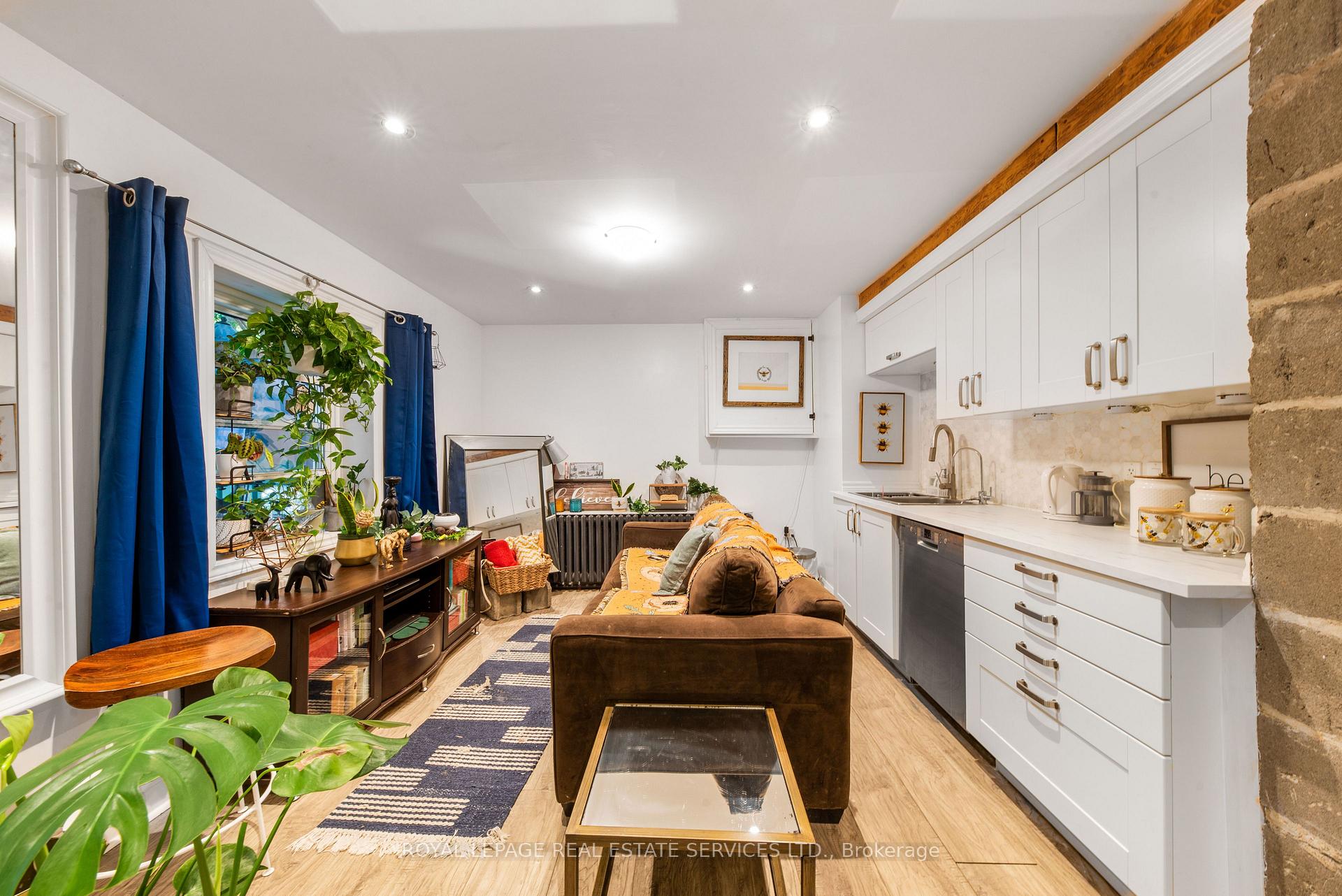 Photo 32 of 761 Kingston Road, Toronto, The Beaches — HOMEH