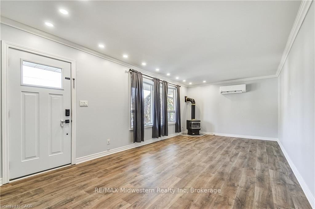 Photo 8 of 480 Cavan Street, Minto — HOMEH