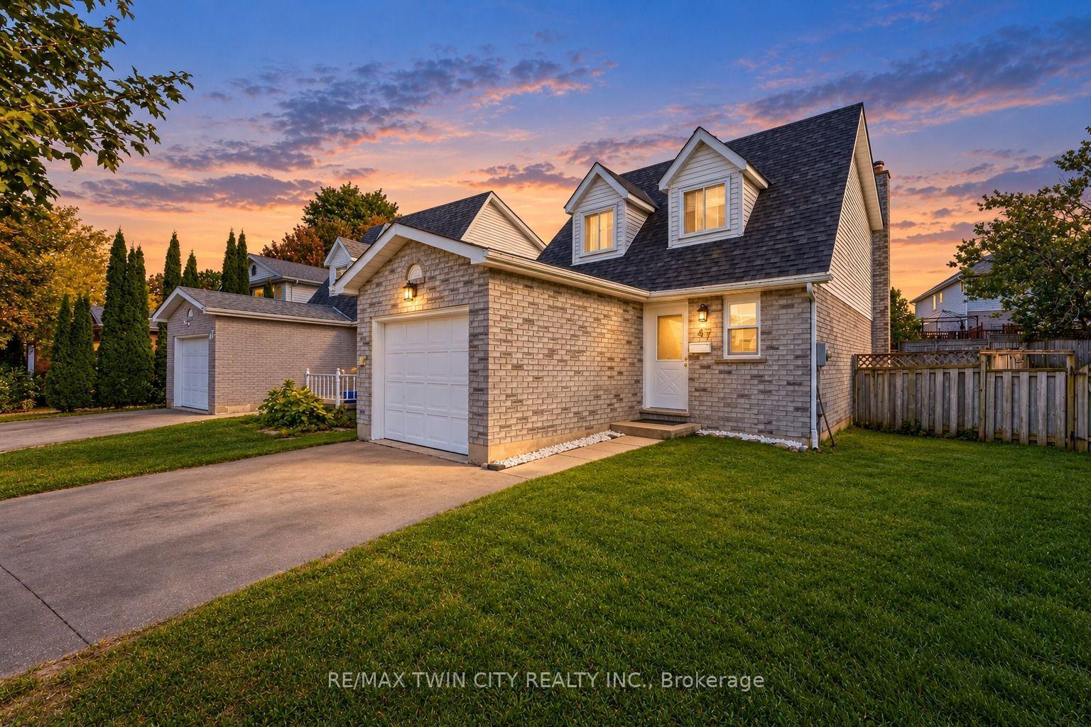 Photo 2 of 47 Bushnell Drive, Cambridge, Greenway-Chaplin — HOMEH